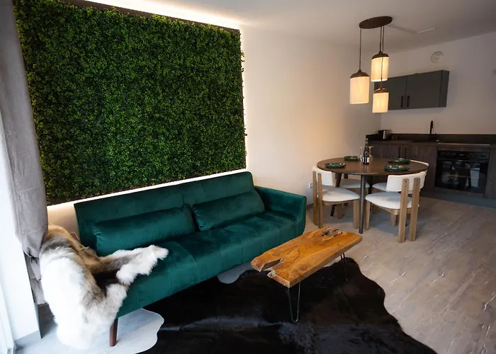 Signature - Forest Flat Winterberg