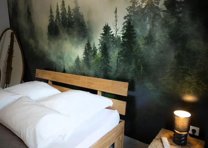Signature - Forest Flat * Winterberg
